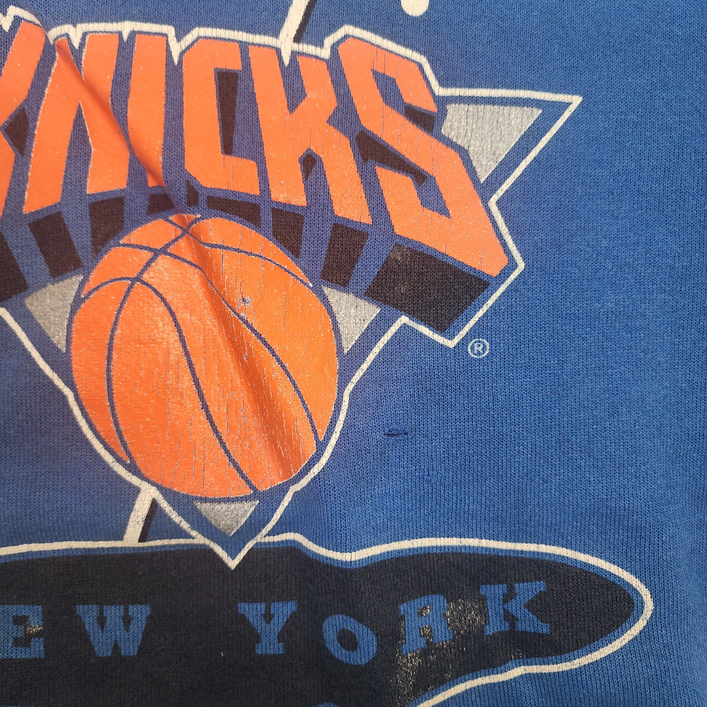 NY Knicks Hanes Made in USA 50/50 Polyester Cotton Vintage 1990s Sweatshirt