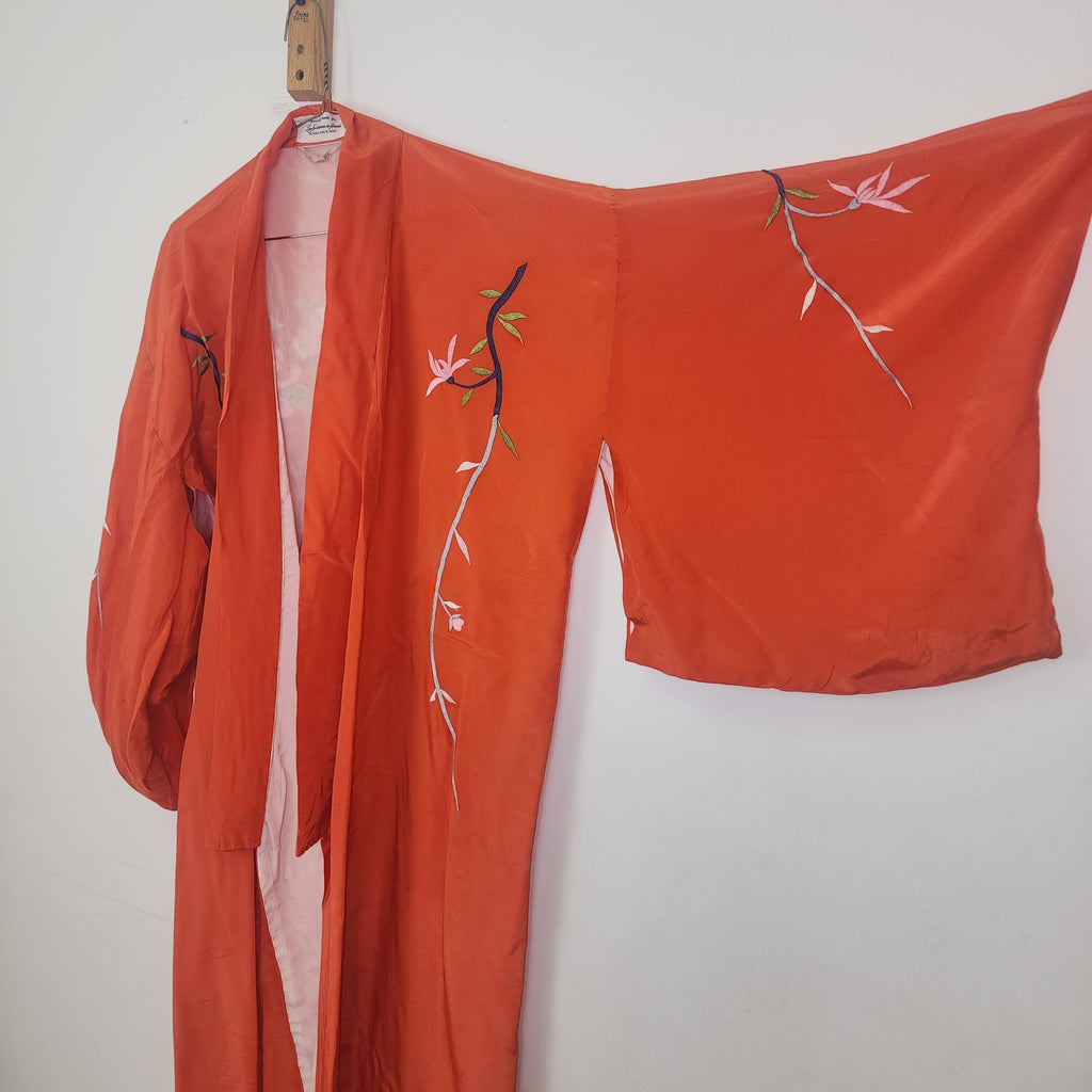 1980 Embroidered Kimono Japanese