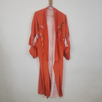 1980 Embroidered Kimono Japanese