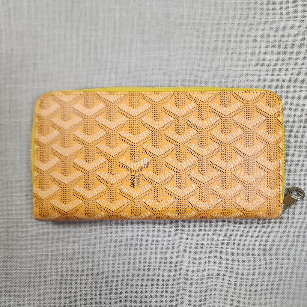 Goyard Clutch